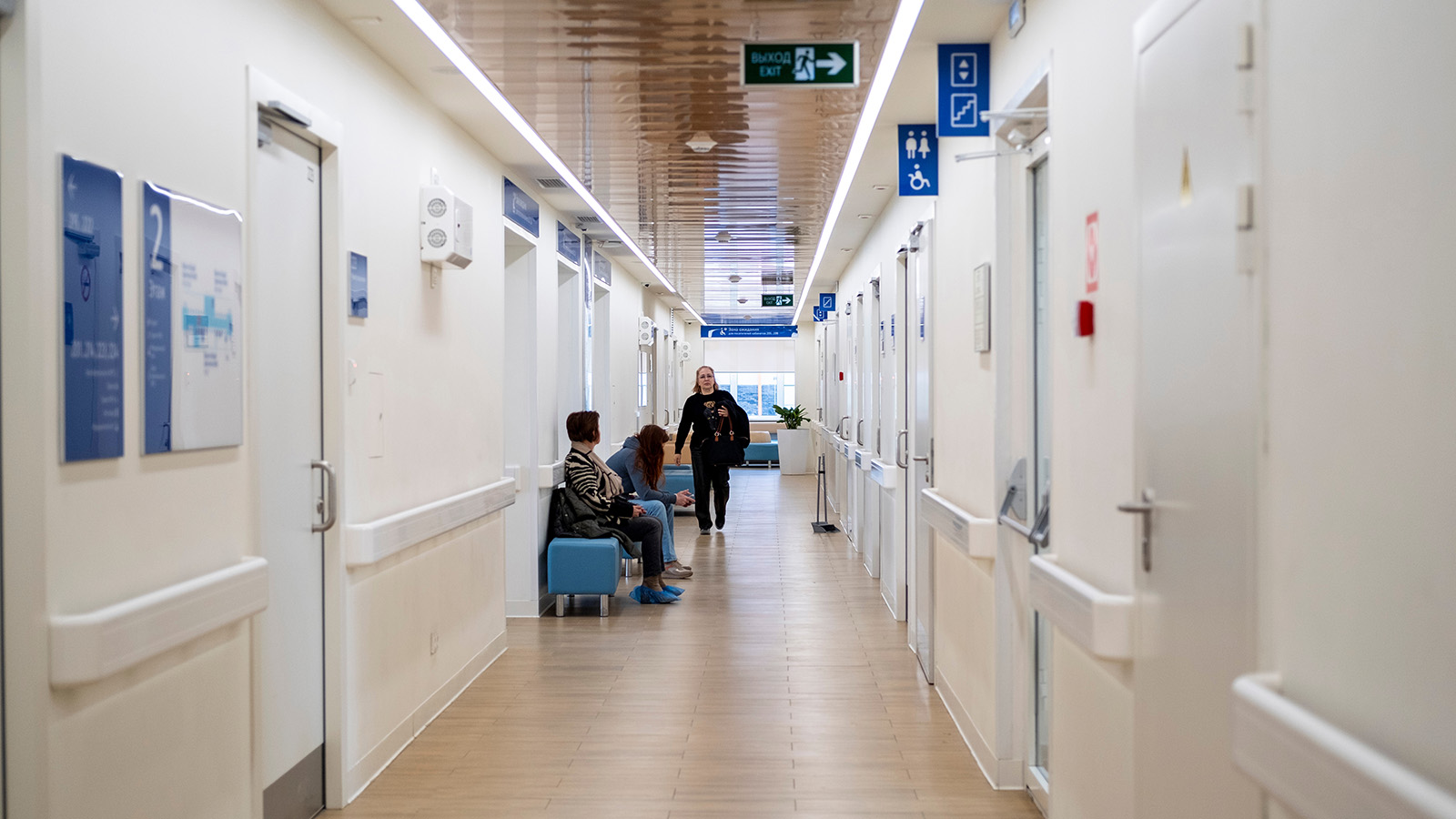 В России предложили ввести расширенный полис ОМС. В чем его особенность