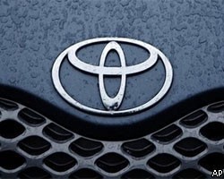 Toyota отзывает 308 тыс. автомобилей RAV4 и Highlander