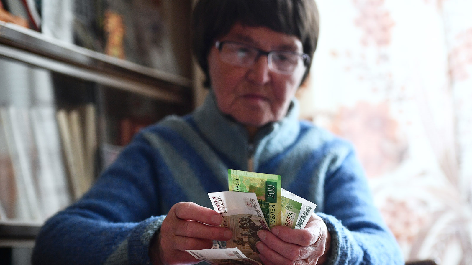 В России по данным на октябрь 2025 года более 40,6 млн пенсионеров