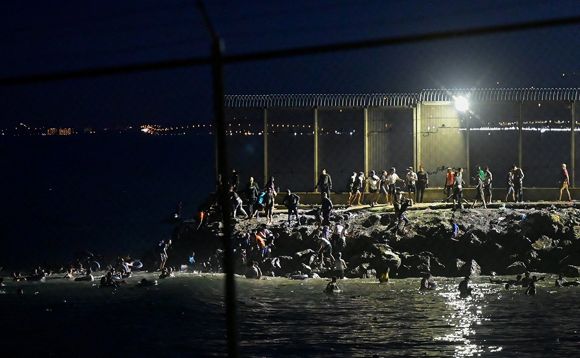 Fabian Bimmer / Reuters