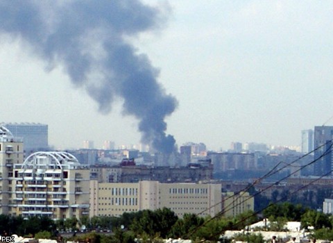 Крупный пожар около петровского дворца