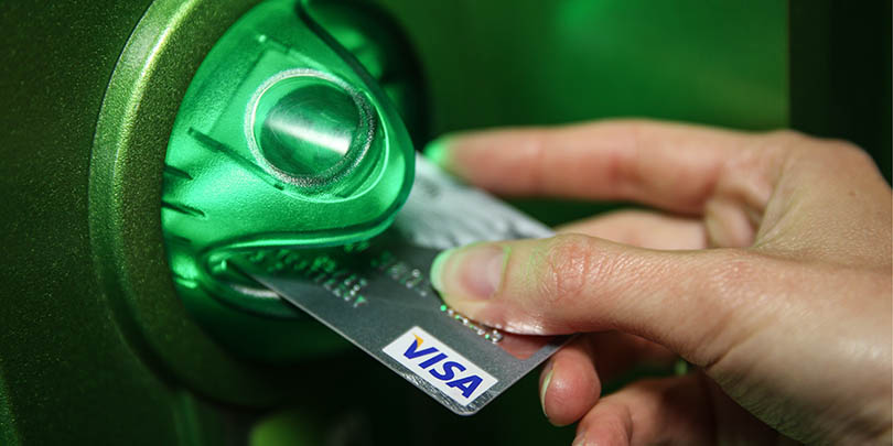 СМИ узнали об обязательном для всех банкоматов в России требовании Visa