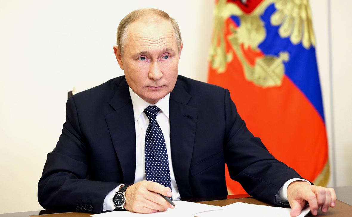 Путин заявил, что Россия с уважением относится к украинскому народу