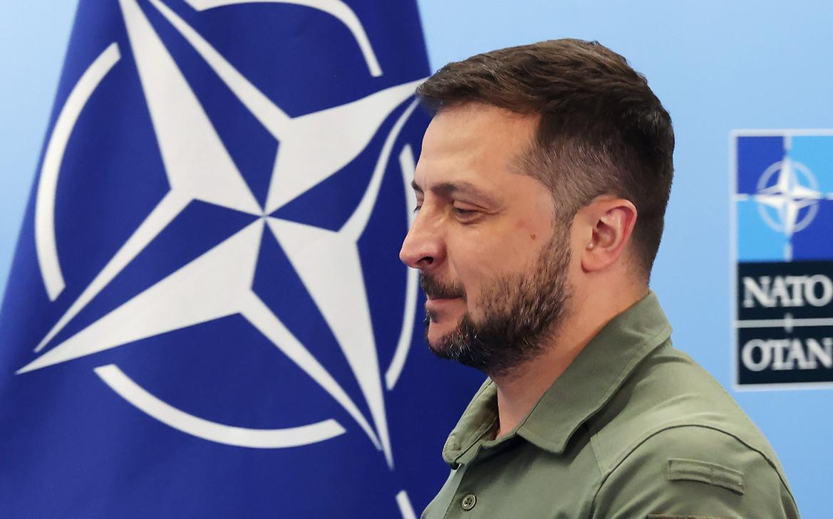 Зеленский заявил о желании увидеть «что-то похожее» на приглашение в НАТО