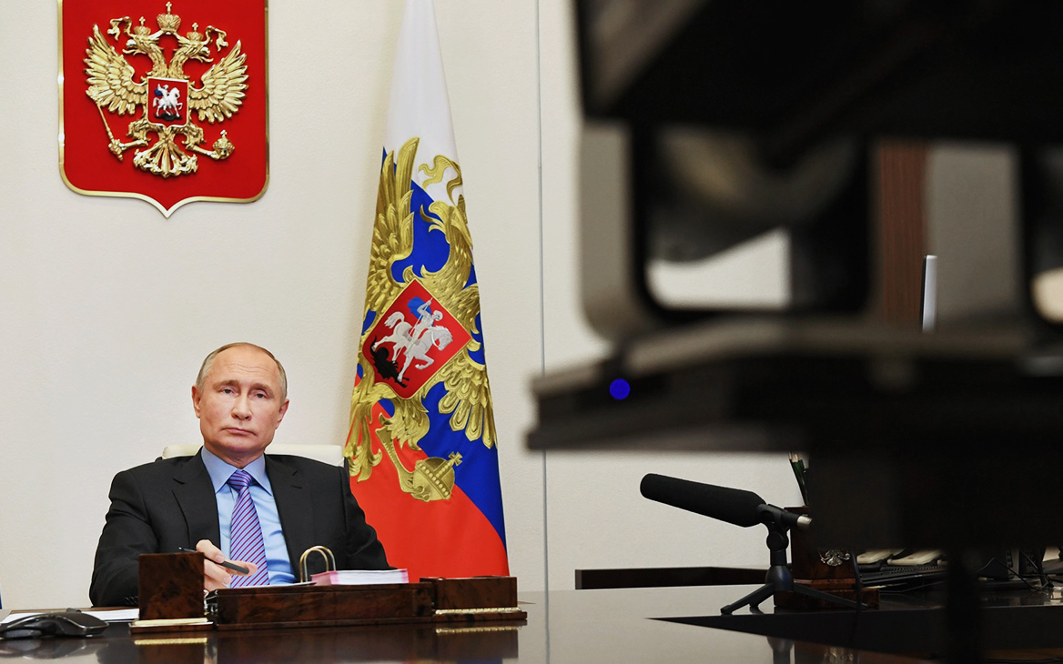 Путин подписал закон о запрете второго гражданства для парламентариев