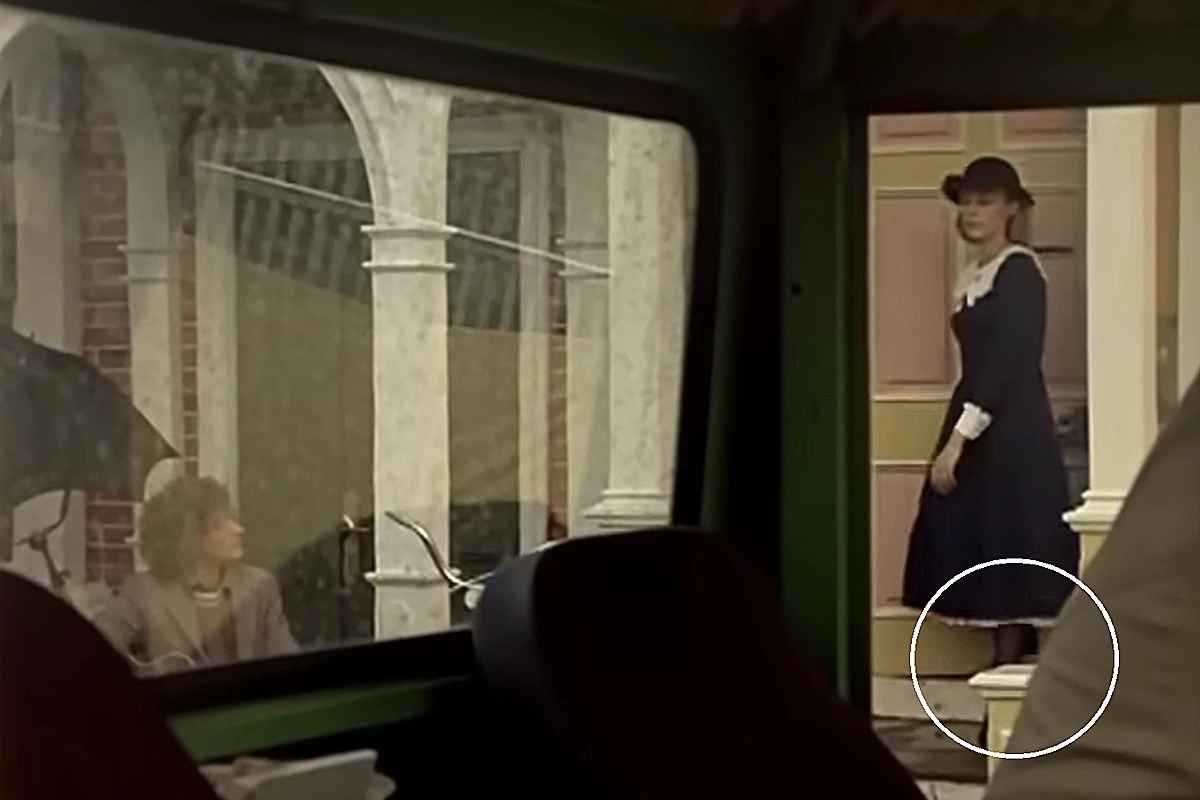 Кадр из фильма «Мэри Поппинс, до свидания» (1983), режиссер Леонид Квинихидзе