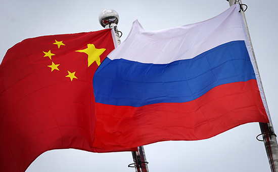 Флаги Китая и России


