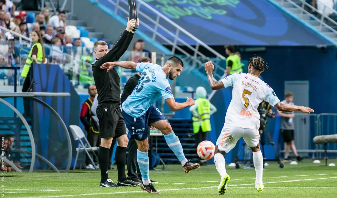 Александр Вдовин