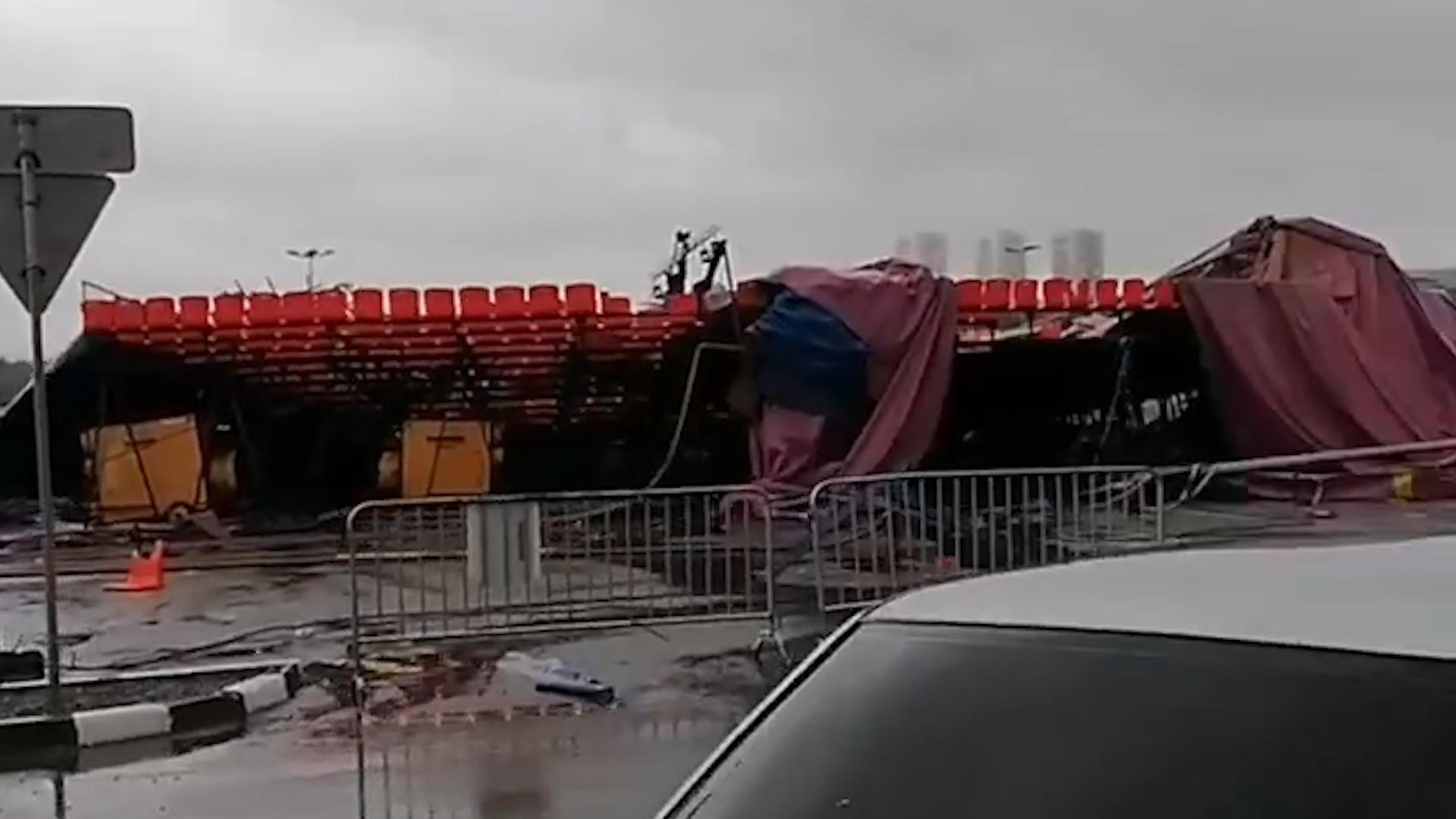 В Волгограде ночной ураган снес купол цирка-шапито