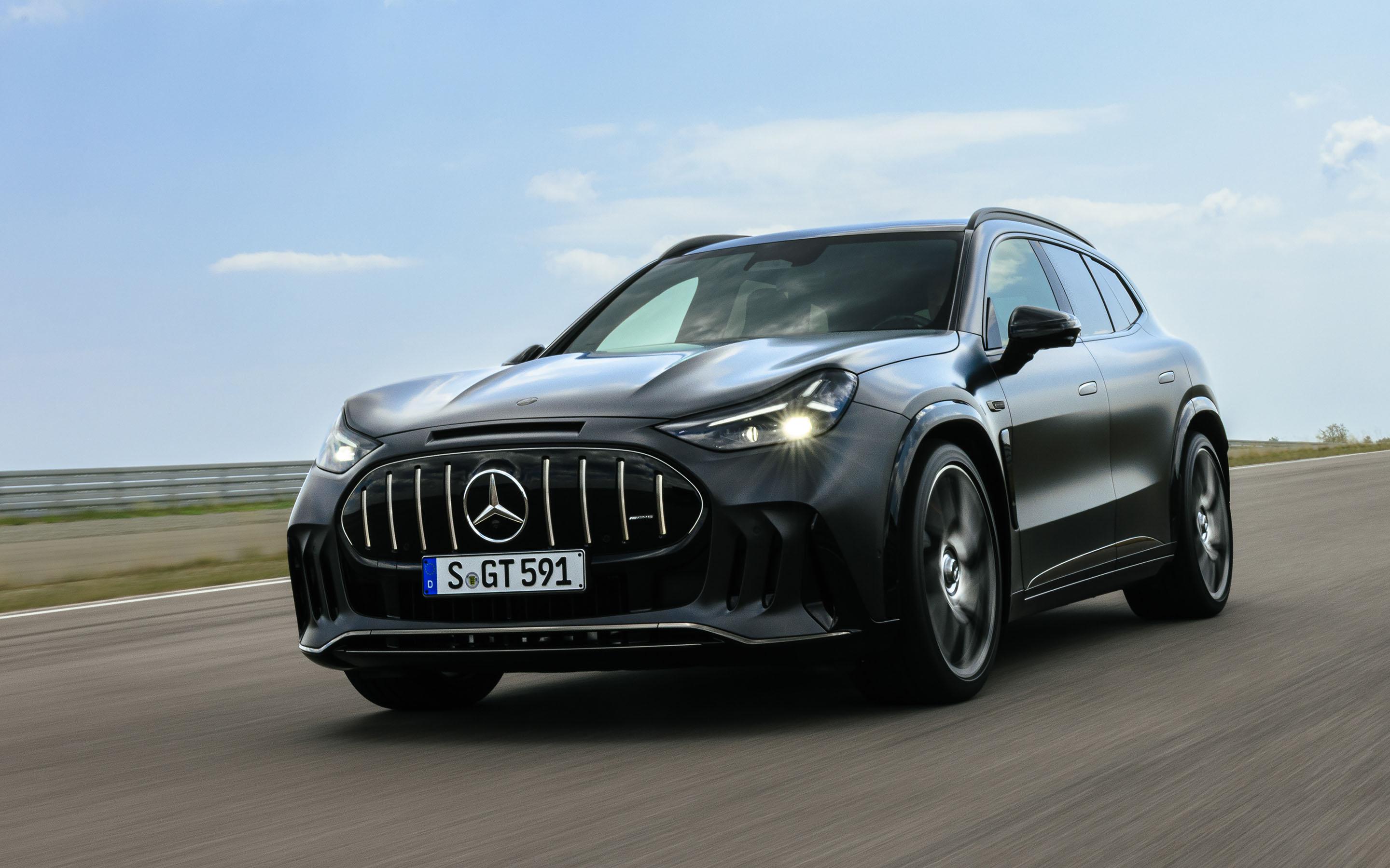 «Китай делает лучше». Автолюбители «разнесли» кроссовер Mercedes-AMG GT