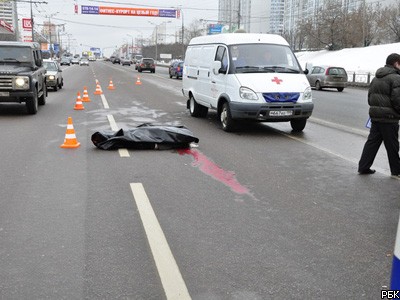 На юге Москвы сотрудник СКП сбил женщину и попытался скрыться