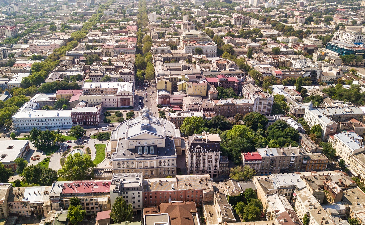 F8 studio / Shutterstock