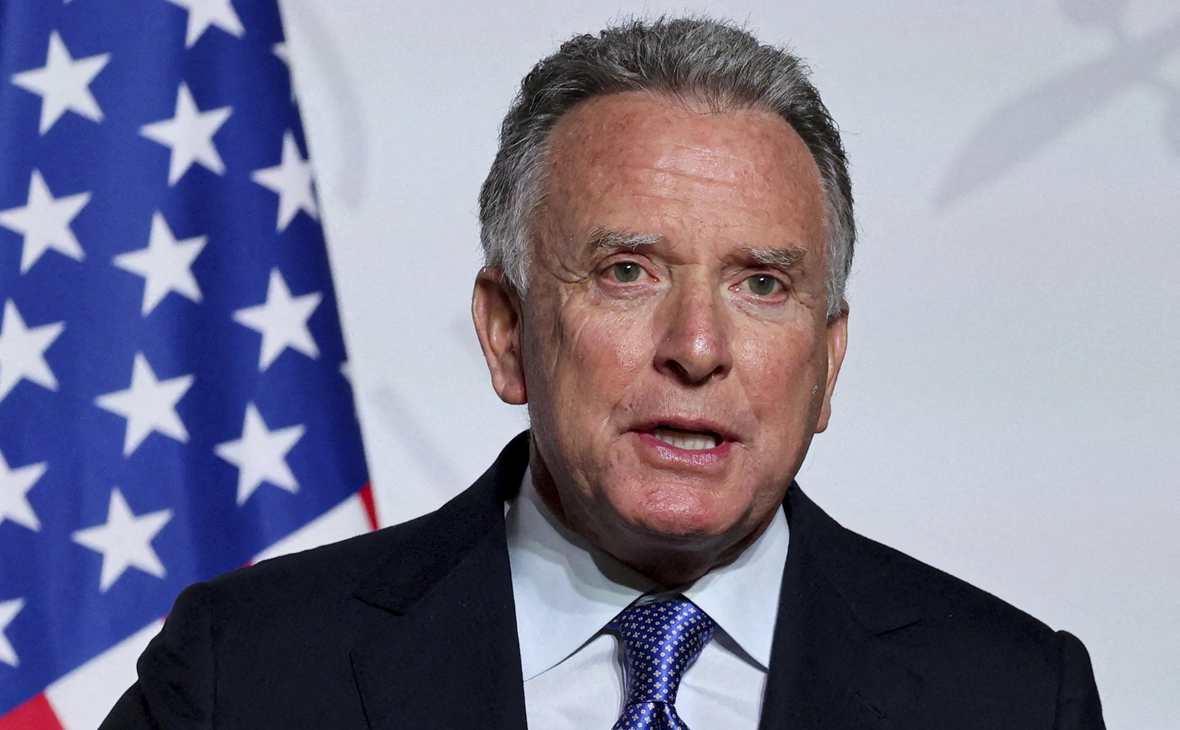 Ludovic Marin / Reuters