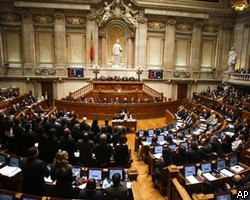 Португалия и Испания отрицают, что нуждаются в финансовой помощи ЕС