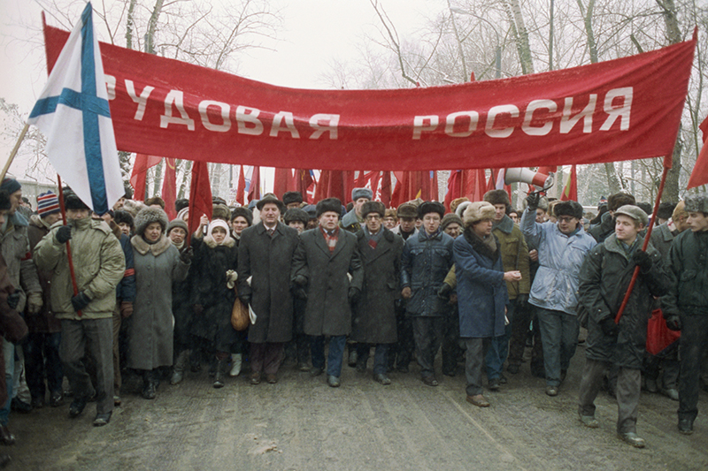 Марш голодных очередей. Москва, декабрь 1991 года


