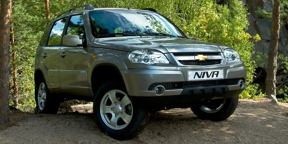 Chevrolet Niva (29 844)

Проект новой Chevrolet Niva несколько раз откладывали, запускали и вновь ставили на паузу, но на спрос внедорожника первого поколения это никак не влияет. По результатам года Niva стала только восьмой, что неплохо для машины, которая находится на конвейере больше 14 лет.
