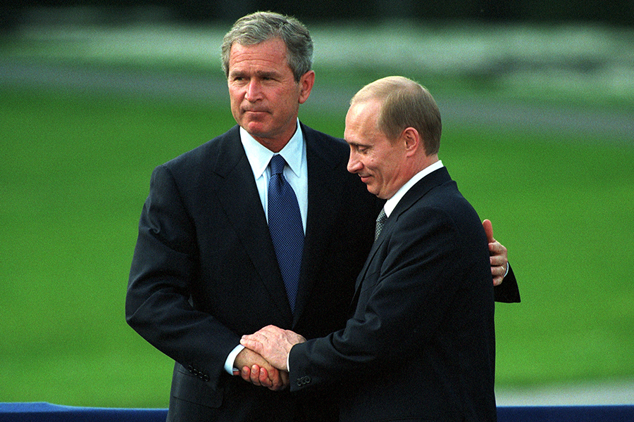 Первая встреча Владимира Путина и Джорджа Буша-младшего прошла в Любляне. &laquo;Я заглянул ему в глаза и увидел его душу&raquo;,&nbsp;&mdash; заявил после этого американский президент. Лидеры двух стран потом встречались каждый год, ездили друг к другу в гости, но с каждым годом отношения ухудшались. Расширение НАТО, кризис на Украине, проблема ПРО не способствовали укреплению диалога