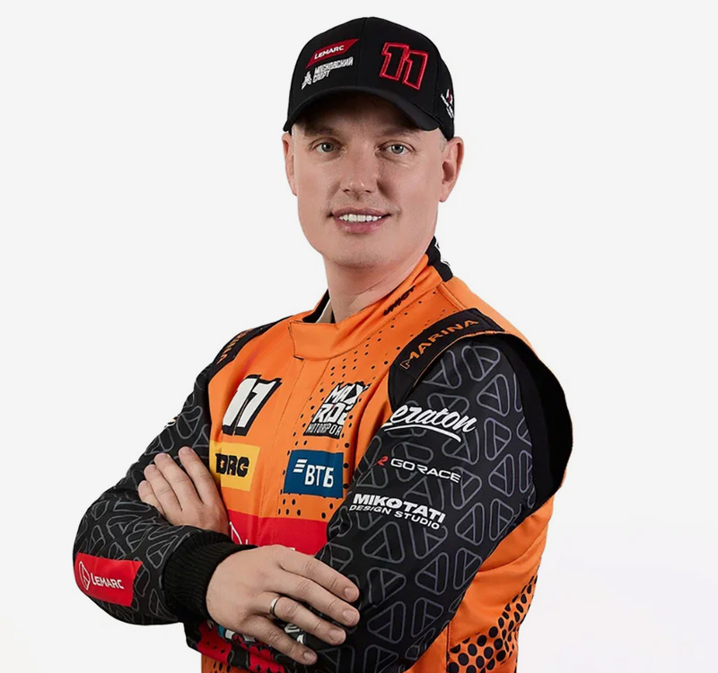 Константин Найт