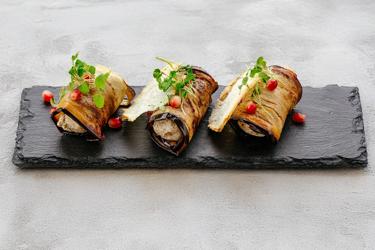 Новогодний стол 2026: что приготовить и как собрать праздничное меню