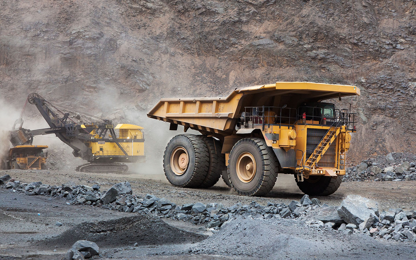 Секвентальные коробки передач часто устанавливаются на тяжелую промышленную технику