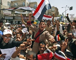 В Йемене полиция расстреляла палаточный лагерь оппозиции