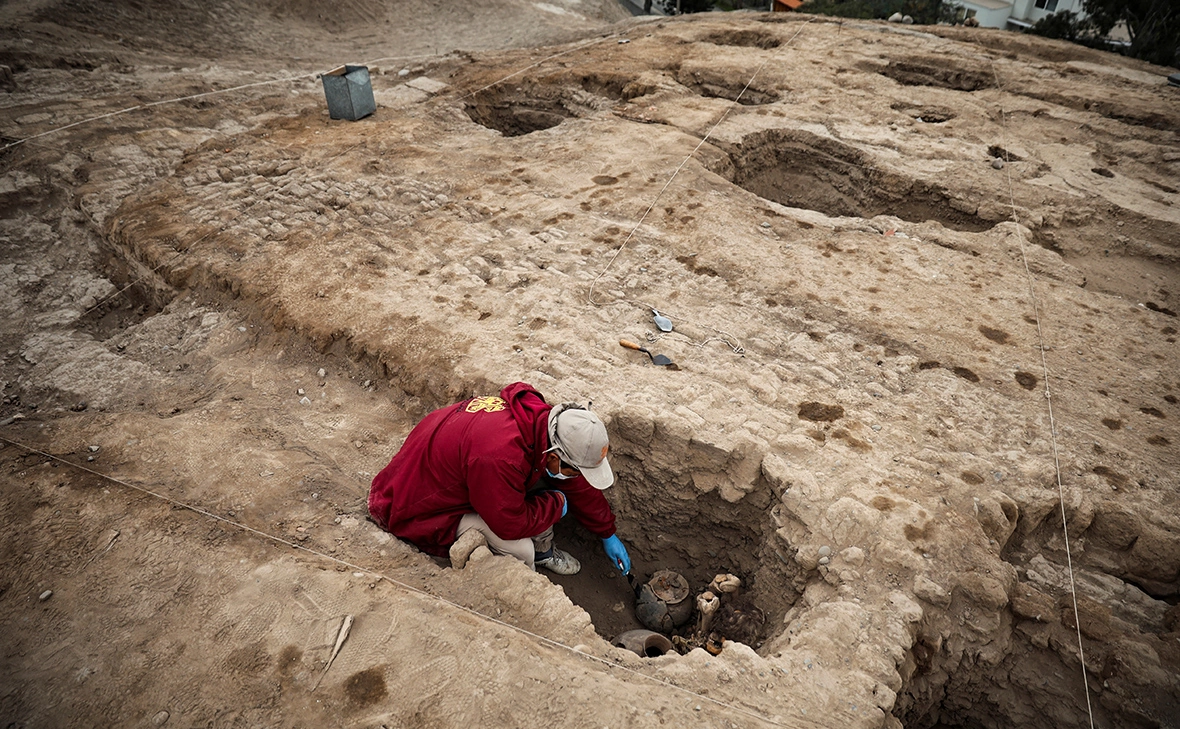 Sebastian Castaneda / Reuters