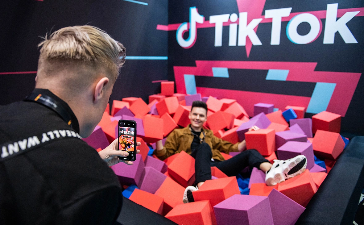 Cover Images / Global Look Press