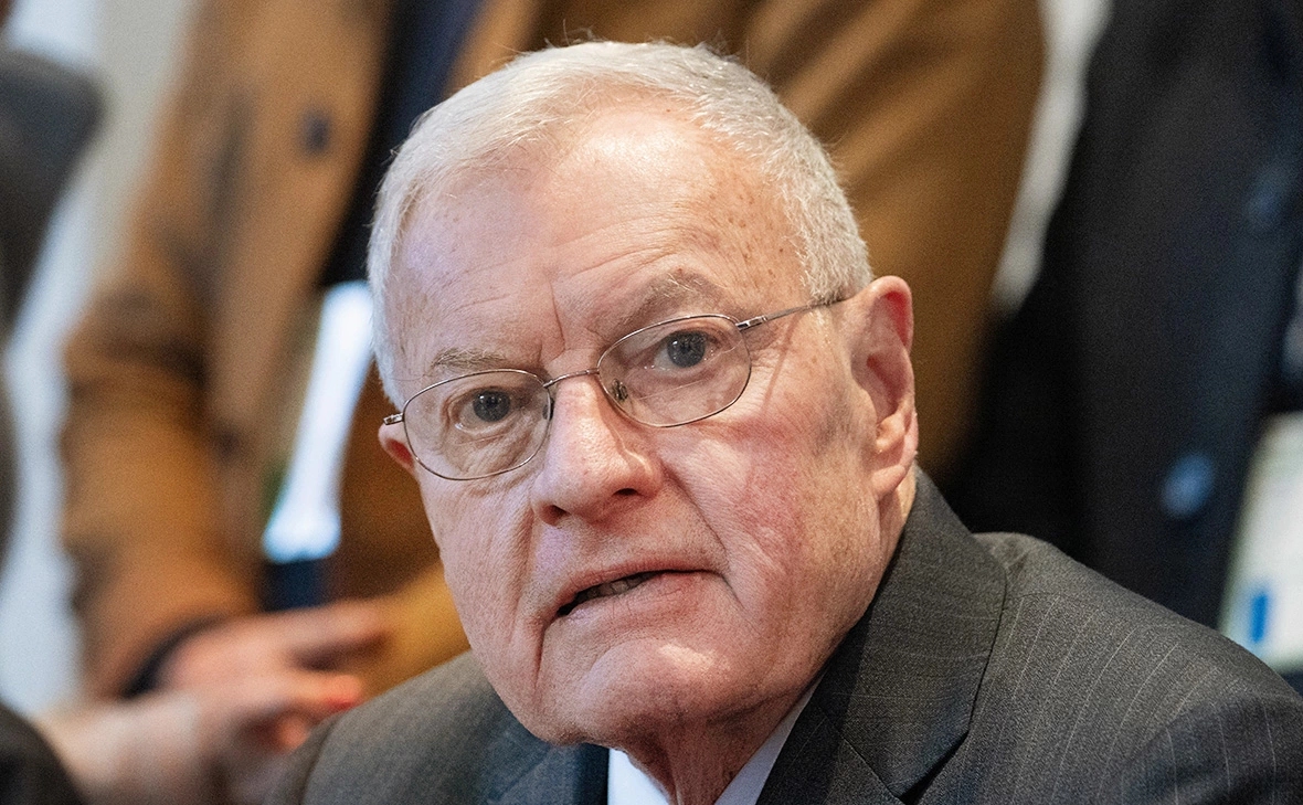 Boris Roessler / Reuters