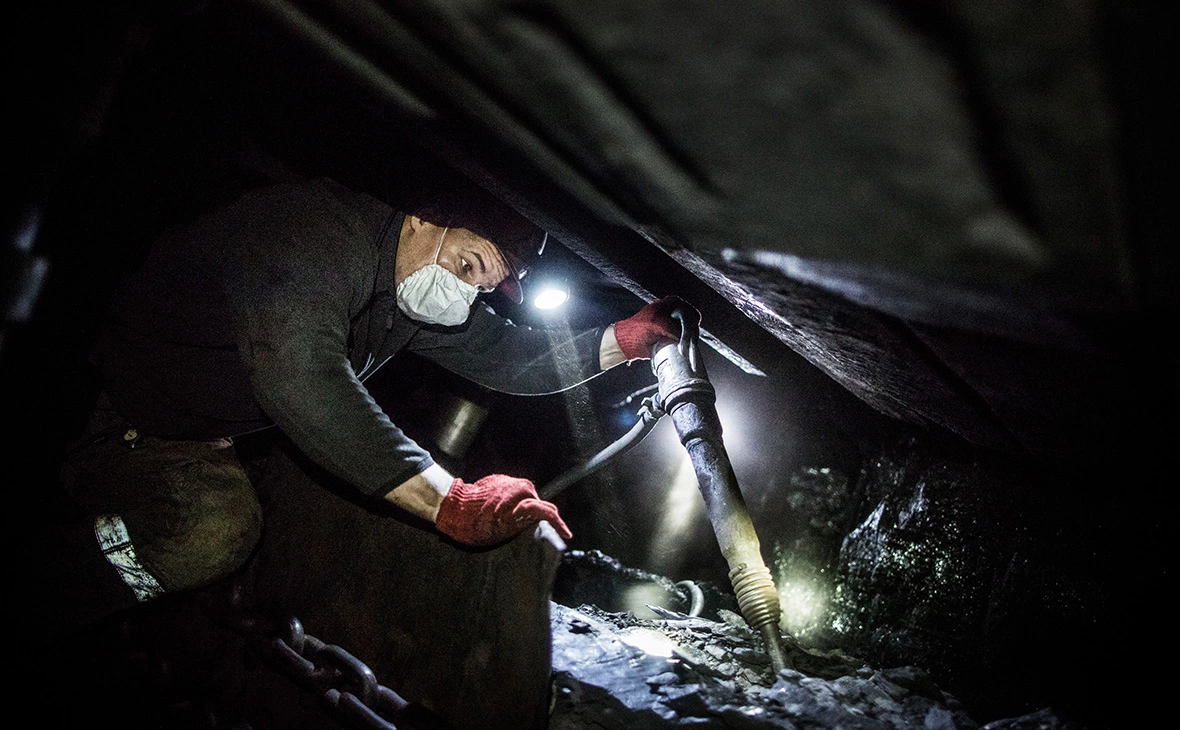 Andrew Burton / Getty Images