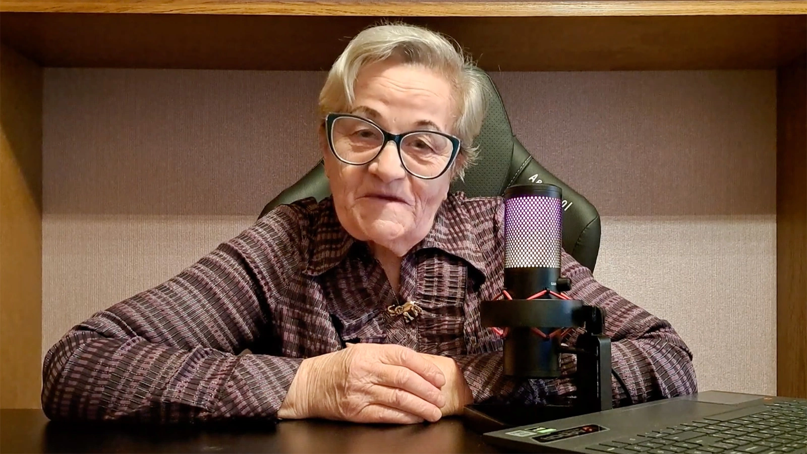 77-летняя стримерша Ольга Ивановна