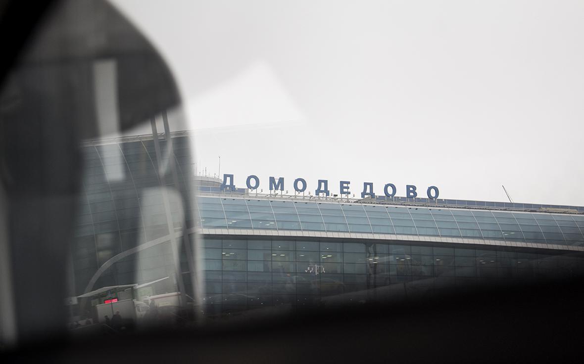 Инвесторы согласились подождать выплат по облигациям Домодедово еще год