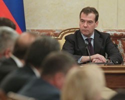 Д.Медведев еще подумает над созданием правительственной комиссии по развитию конкуренции