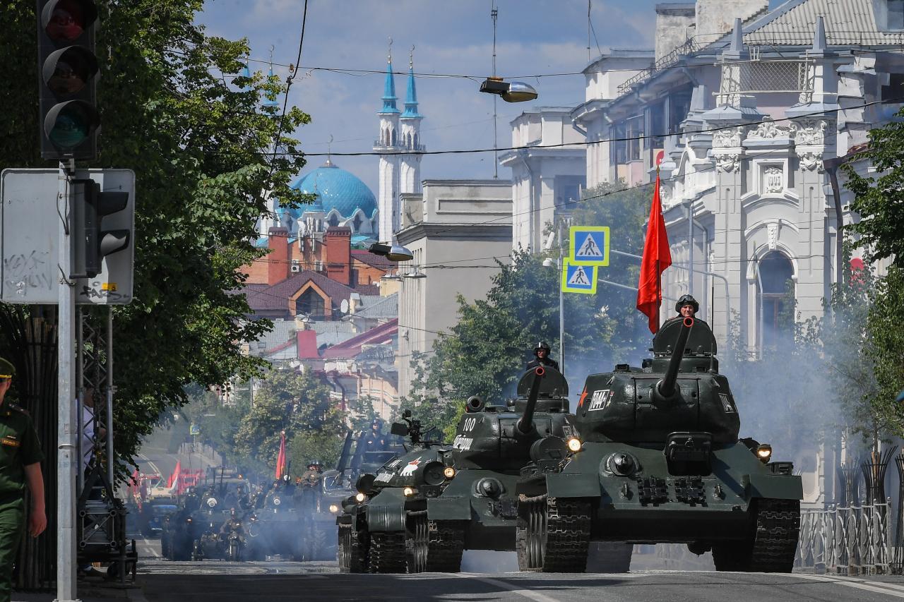 В Казани состоялся парад Победы. Фоторепортаж