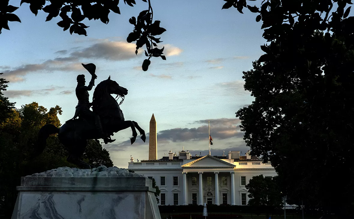 Gemunu Amarasinghe / AP