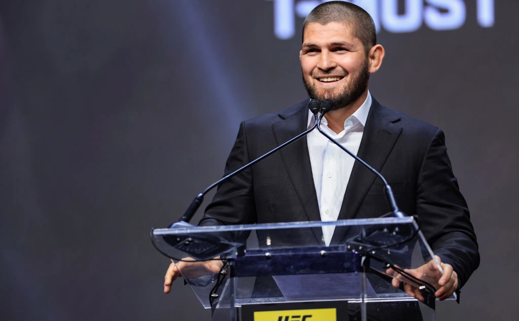 Carmen Mandato / Getty Images