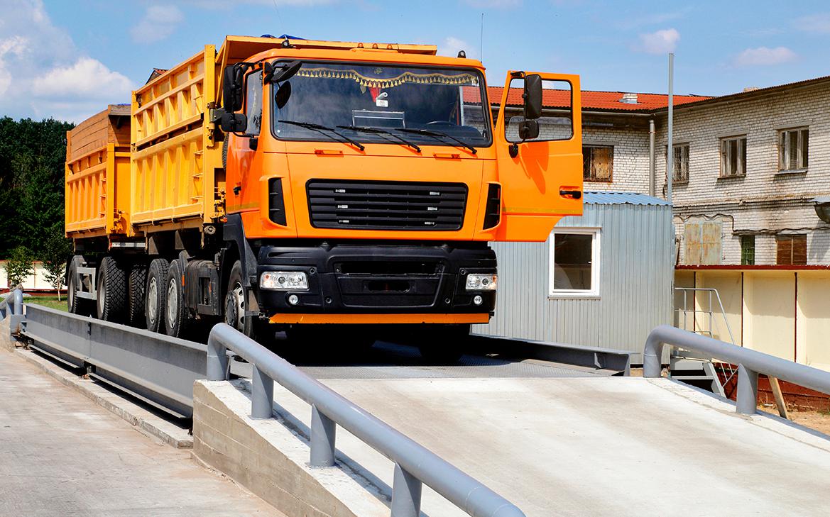 Юристы рассказали, как работает схема со штрафами до ₽600 тыс. из-за фур