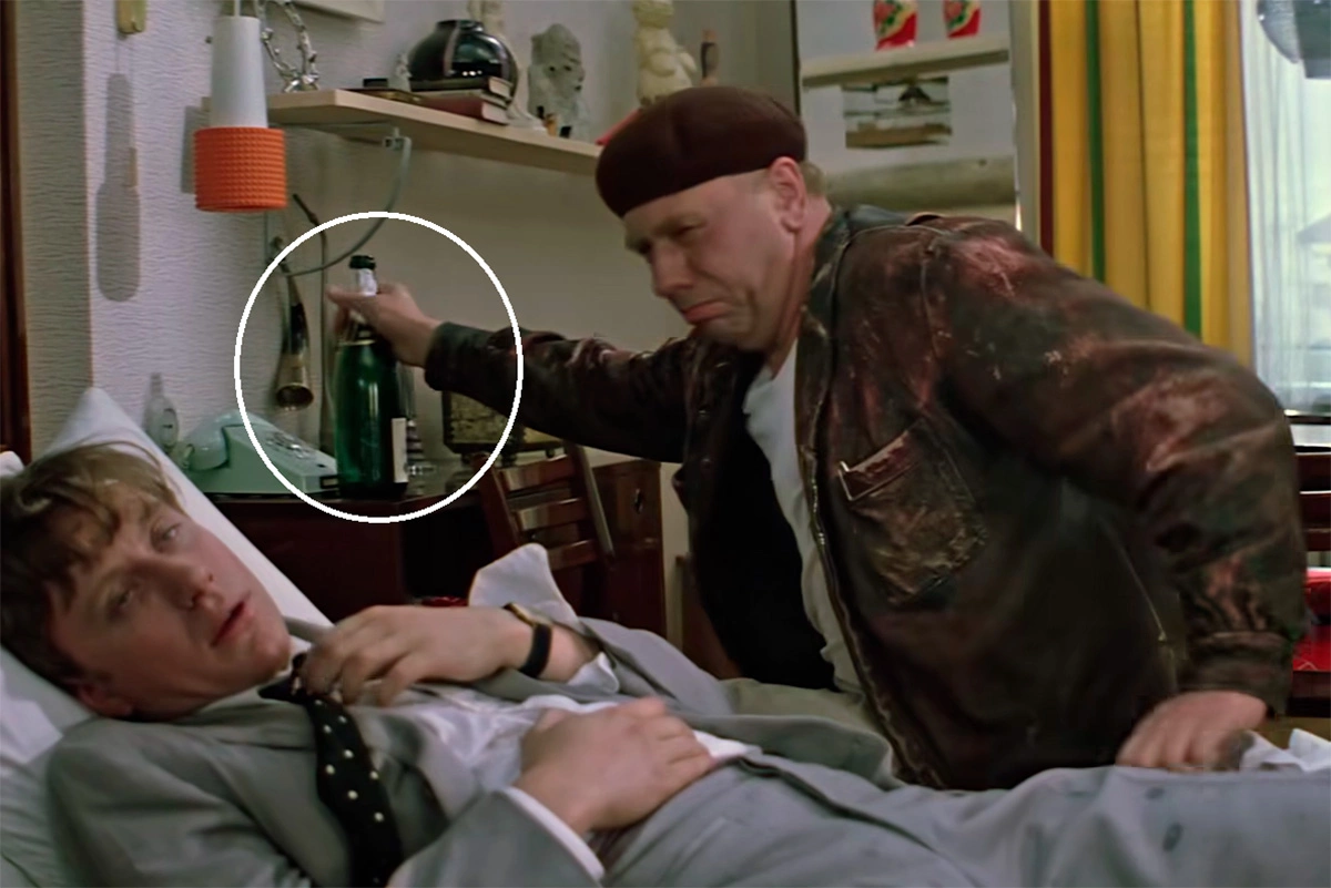 Кадр из фильма «Бриллиантовая рука» (1968) режиссера Леонида Гайдая