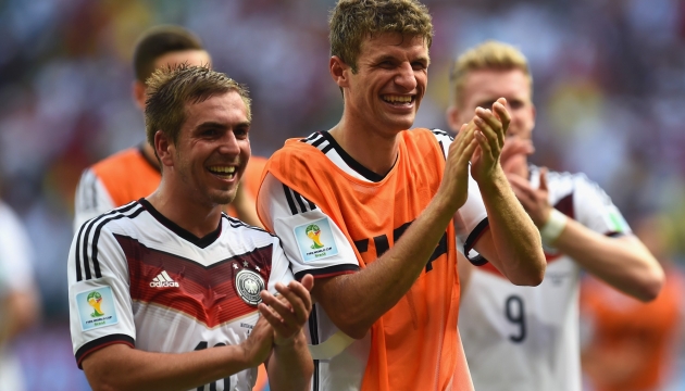 Сборная Германии разгромила команду Португалии на ЧМ-2014. Встреча завершилась со счетом 4:0 Три мяча в ворота Роналду и Ко забил Томас Мюллер, став автором первого хет-трика на чемпионате в Бразилии. (С) Getty Images.