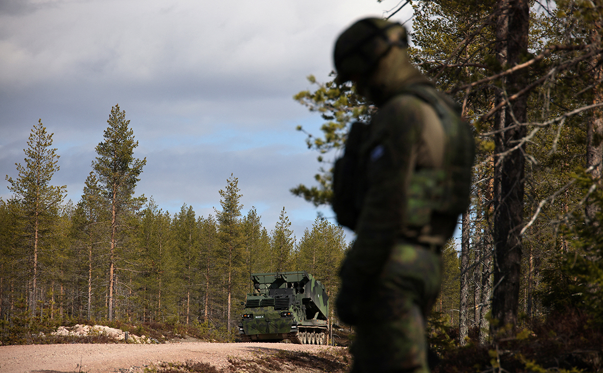 Песков заверил, что Россия не является угрозой для Финляндии и Прибалтики