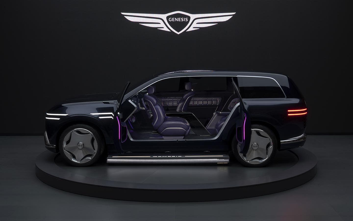 Флагманский Genesis GV90 получит двери как у Rolls-Royce Cullinan