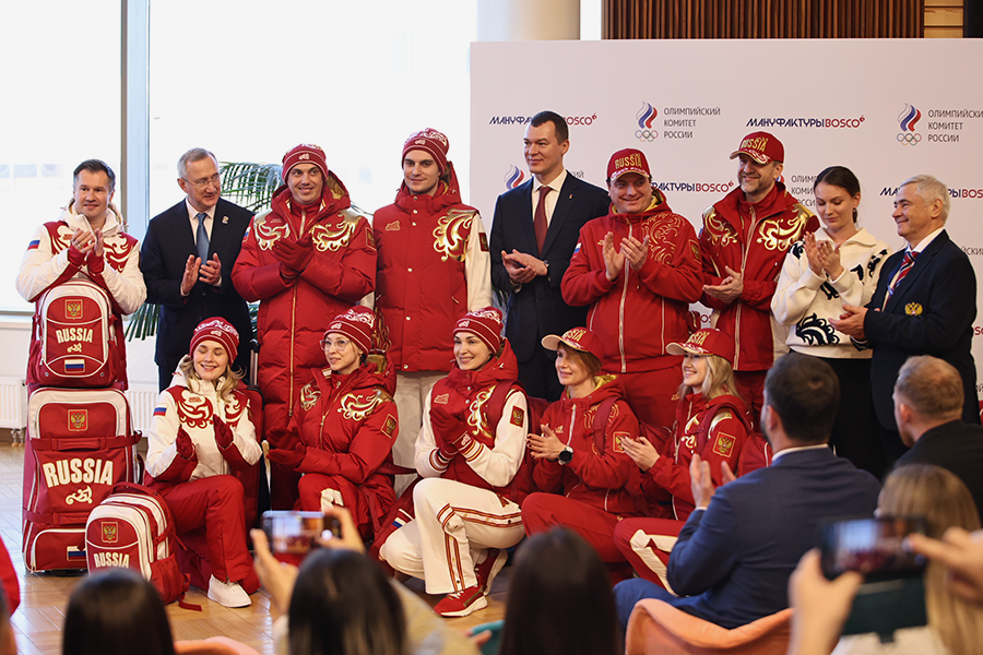 Российские спортсмены смогут выступить на Олимпиаде-2026 только в нейтральном статусе и только в индивидуальных видах спорта. По словам Дегтярева, максимальное количество российских спортсменов на играх составит 13 человек.