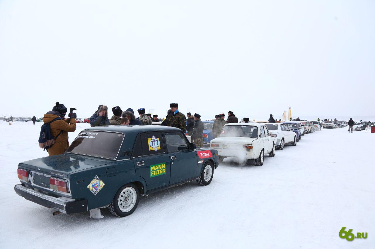Зимние гонки на озере Балтым