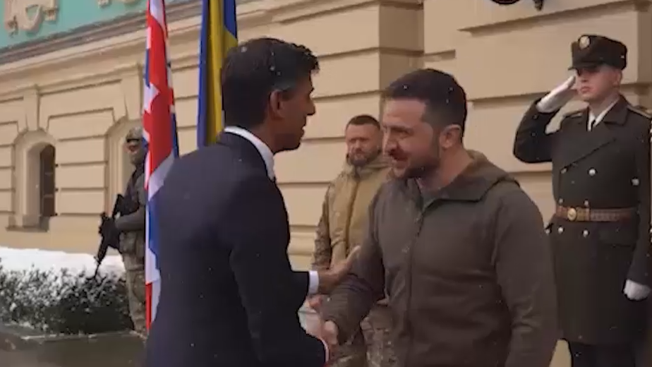 Зеленский встретился с новым премьером Британии в Киеве