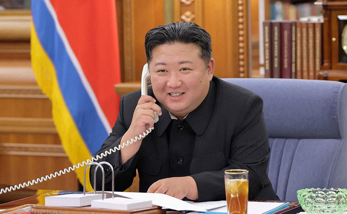 Yonhap узнало, что Ким Чен Ын покинул КНДР на специальном поезде