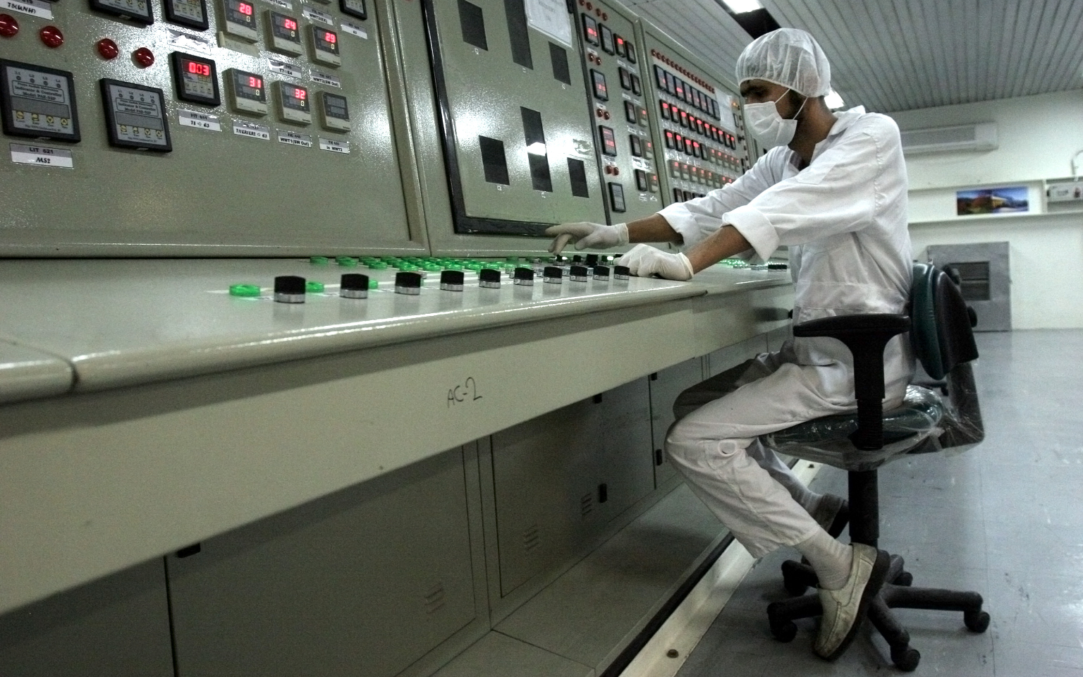 Reuters узнал о запуске Ираном улучшенных центрифуг для обогащения урана