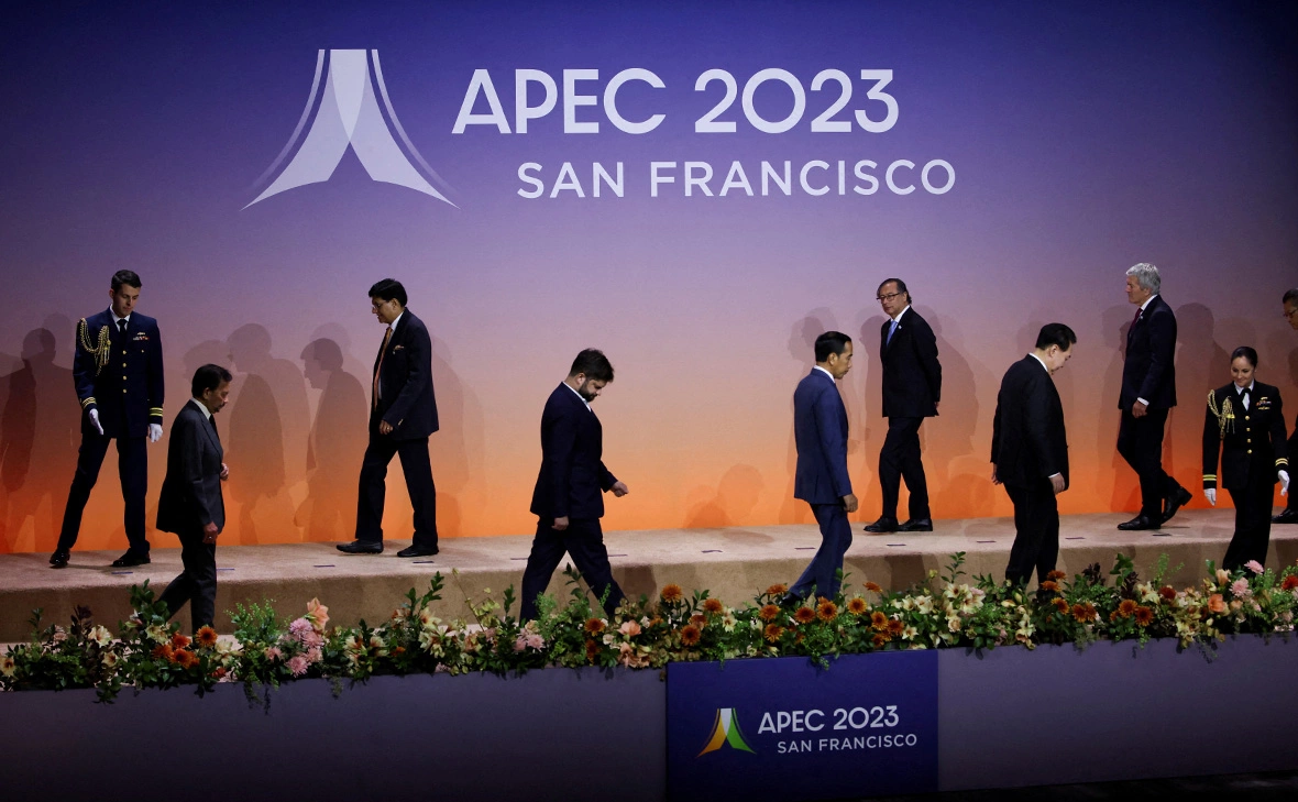 Carlos Barria / Reuters