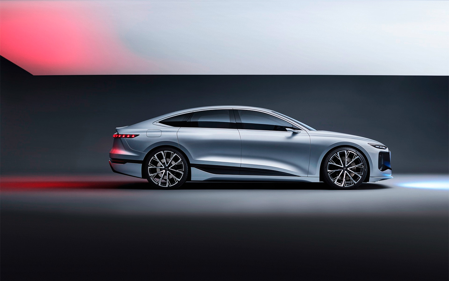 Audi представила концепт нового A6