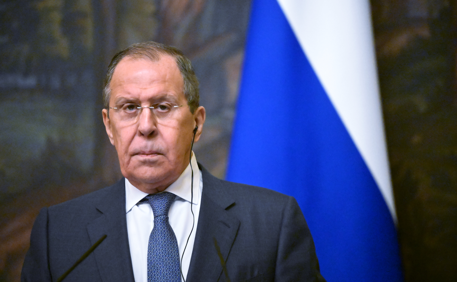 Лавров заявил, что Россия «подумает» над перезапуском отношений с Западом"/>













