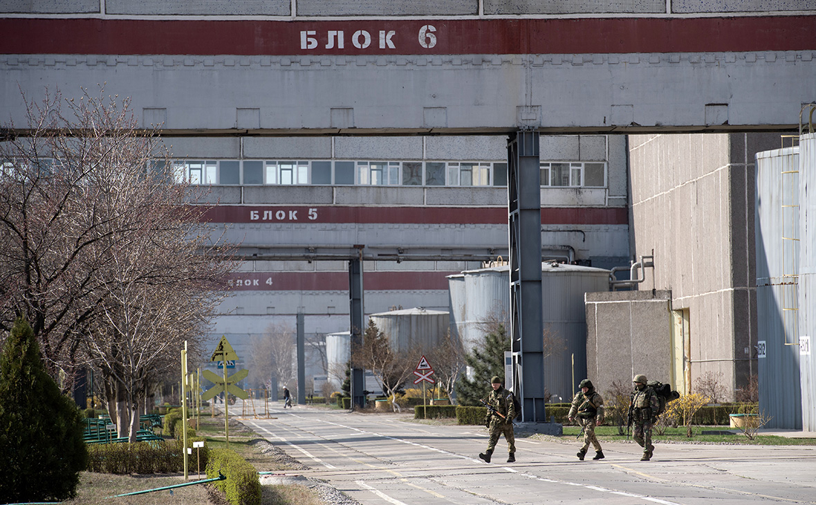 Военнослужащие ВС РФ на территории Запорожской АЭС