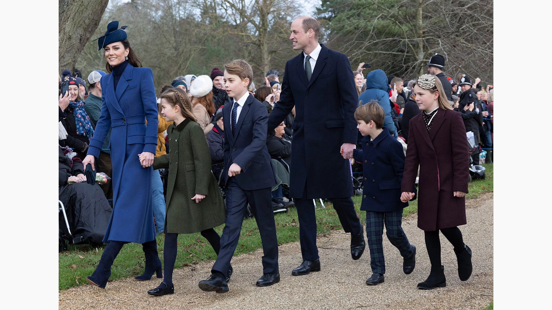 <p>Принц Уильям и Кейт Миддлтон со своими детьми на рождественской службе в Сандрингеме. 2023 год&nbsp;</p>